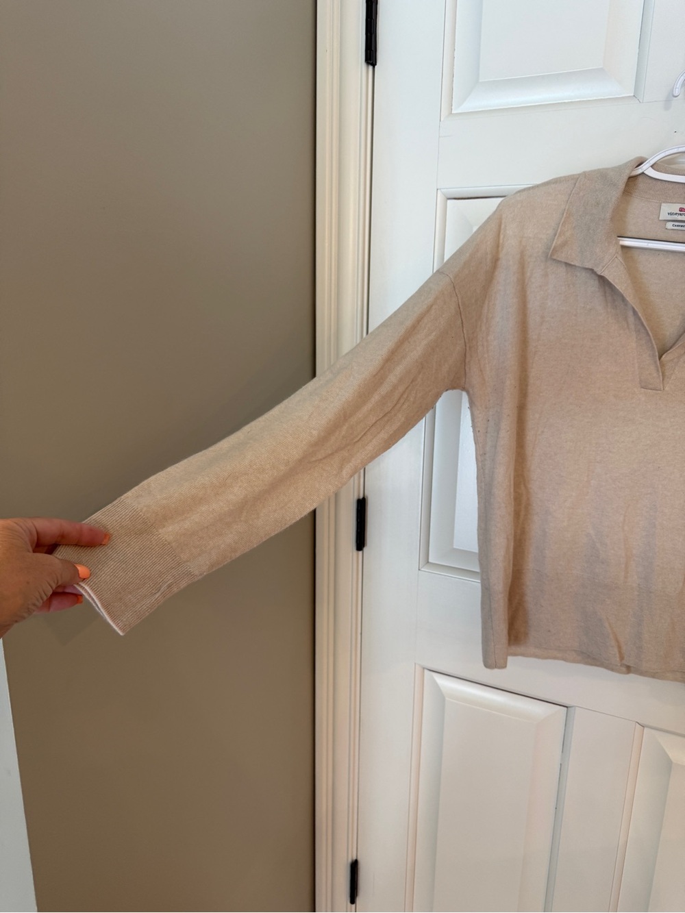 Vineyard Vines 100% Cashmere Collared Sweater Beige Tan 25472 - Picture 5 of 9